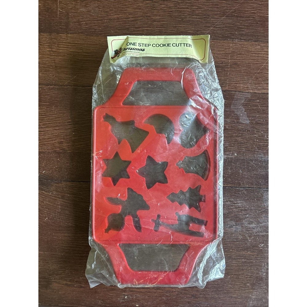 Vintage One Step Christmas Cookie Cutter 9 Shapes New Old Stock